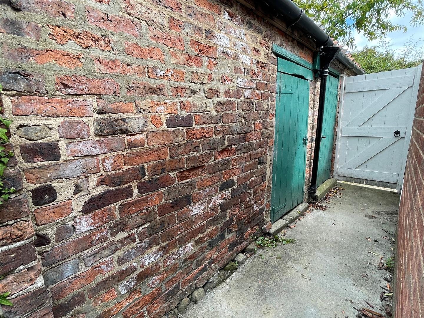 Herriot House, Front Street Thirsk and Northallerton Estate Agents